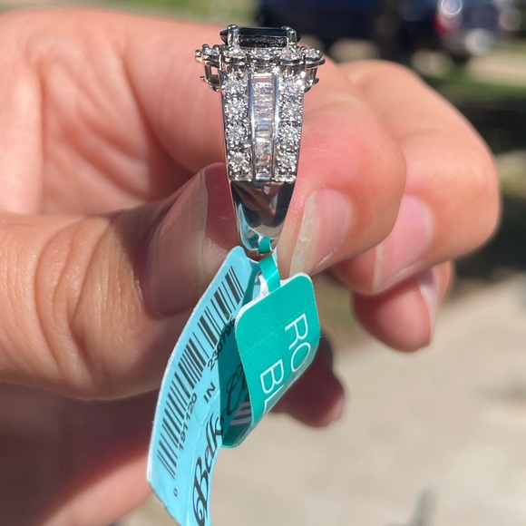 Effy 1.9 ct t.w Sapphire 0.94 ct t.w Diamond Ring 14k White Gold - Picture 3 of 9